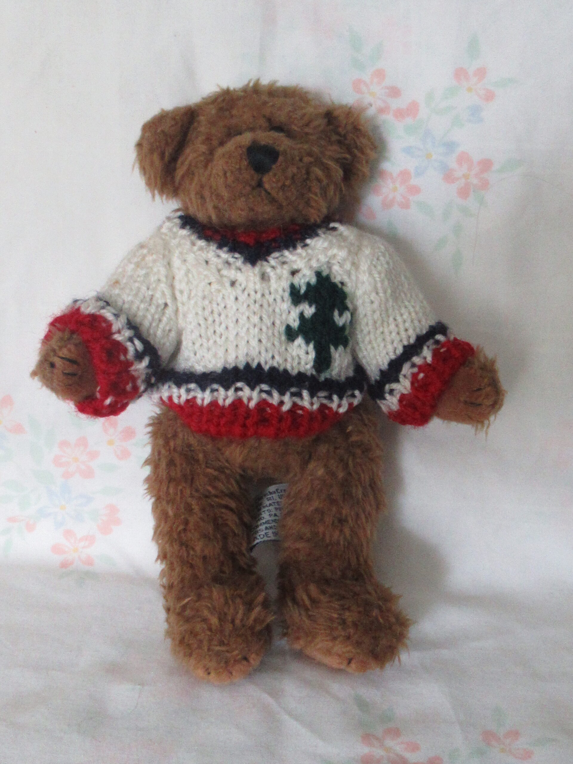 Bear with Vest, Bear with Sweater and Cap, Bear with Sweater - Image 7