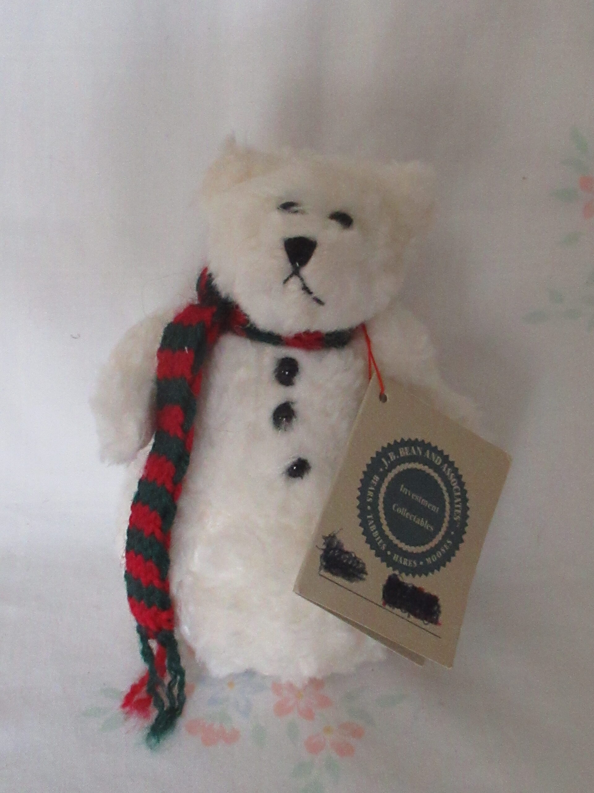 The Boyds Collection - Eunice P Snowbeary and Small Snowman - Image 4