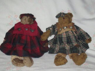 Boyds - Bear with red dress and Bear with green dress
