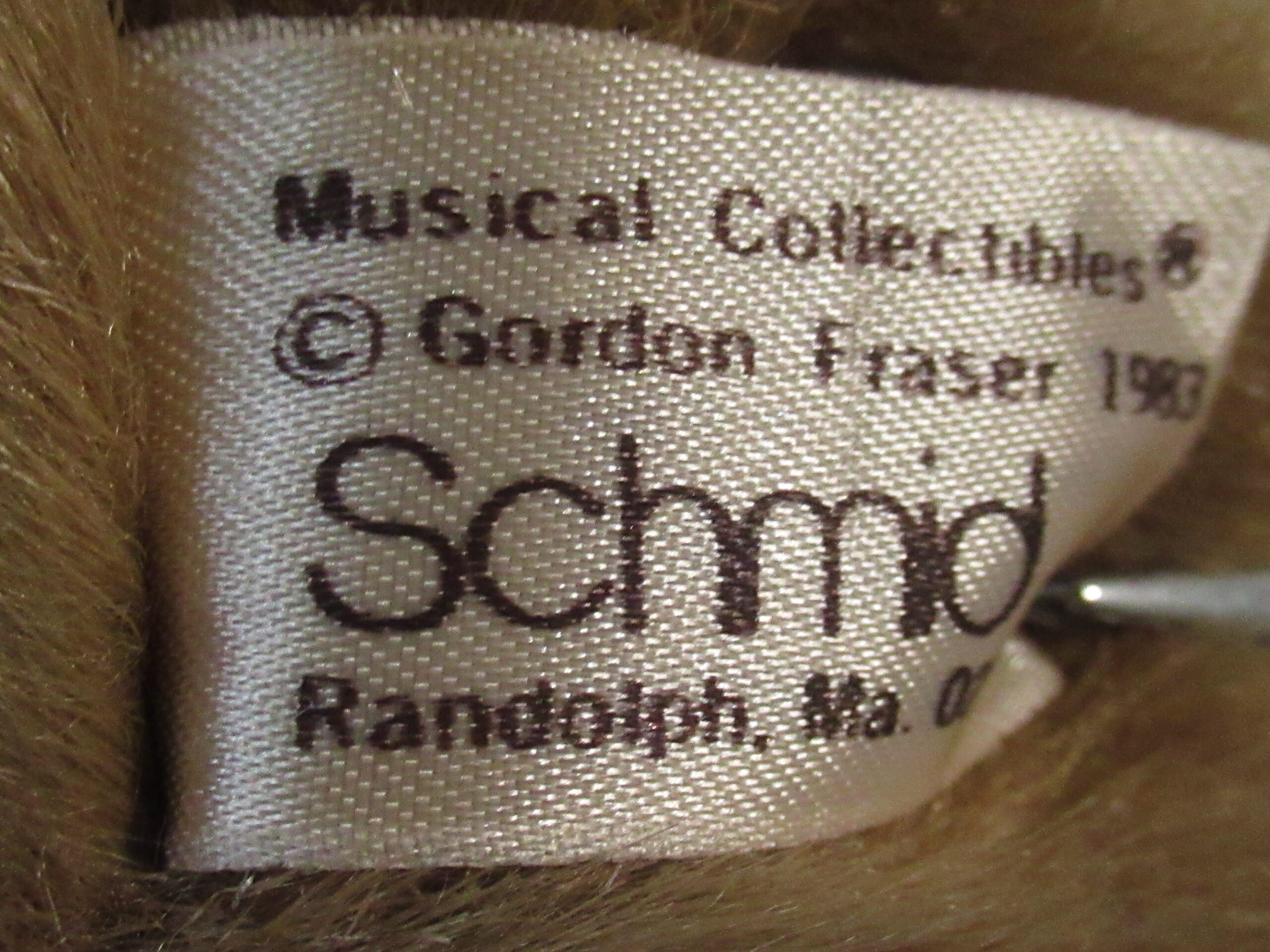 Schmid Gordon Fraser Brown Musical Teddy Bear with bow - Image 3