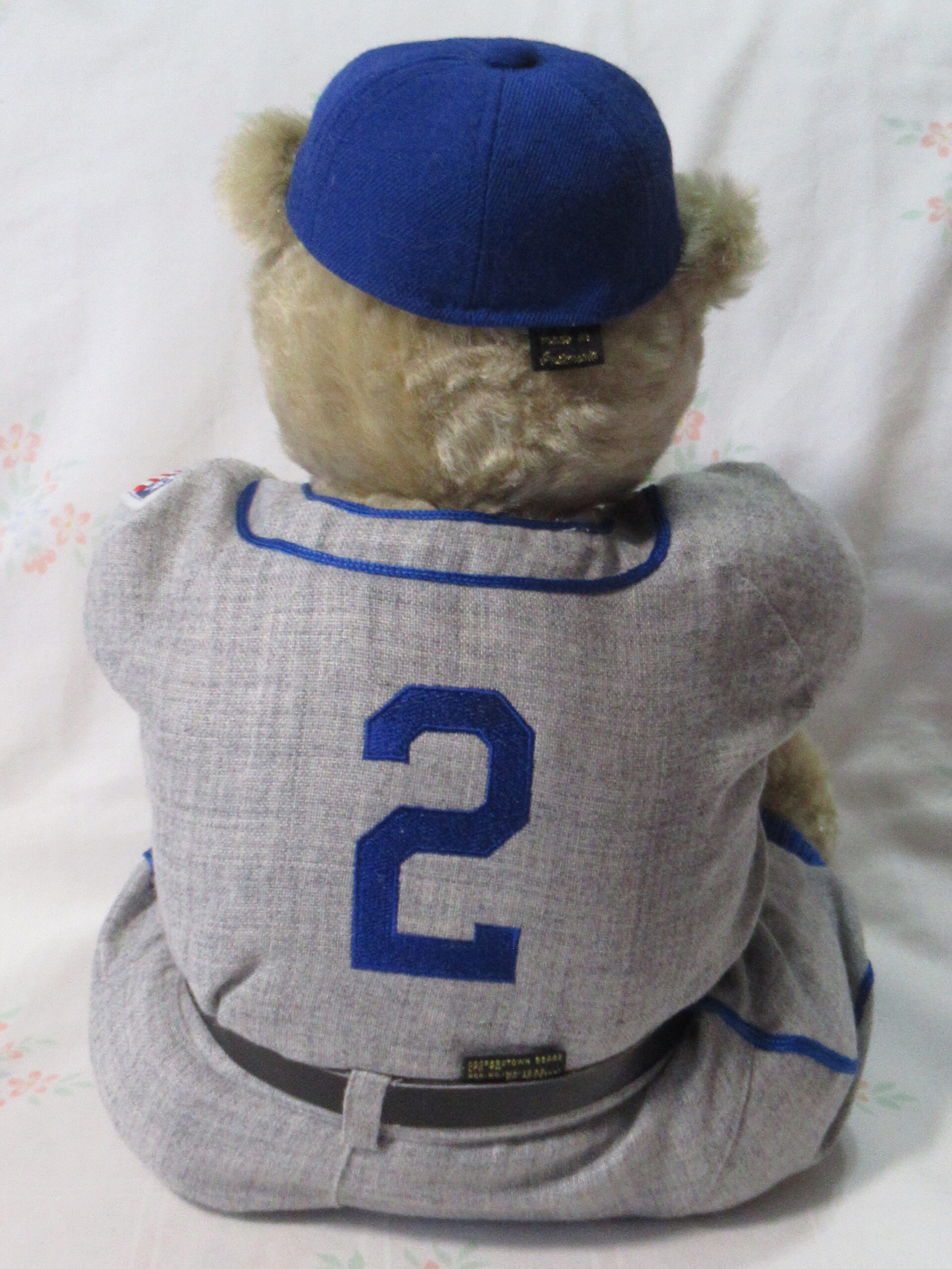 Cooperstown Bears 1945 Brooklyn Dodgers LTD 1029/2500 - Image 3