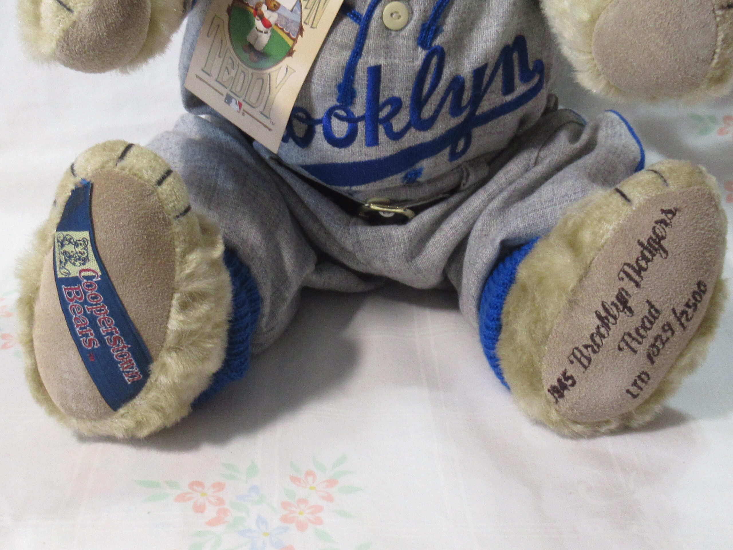 Cooperstown Bears 1945 Brooklyn Dodgers LTD 1029/2500 - Image 5