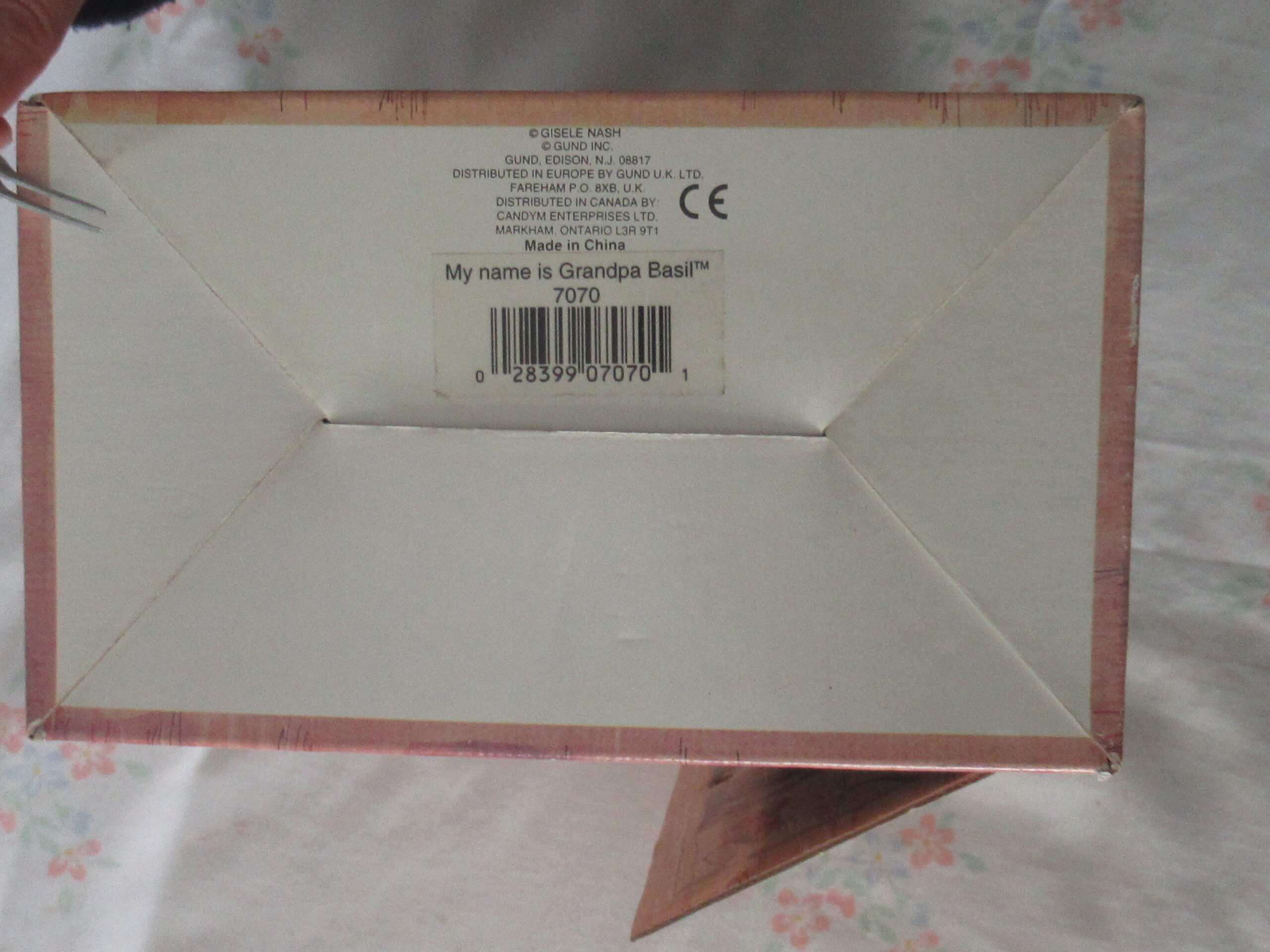 Gund Cinnabears Grandpa Basil Original Presentation Package - Image 13