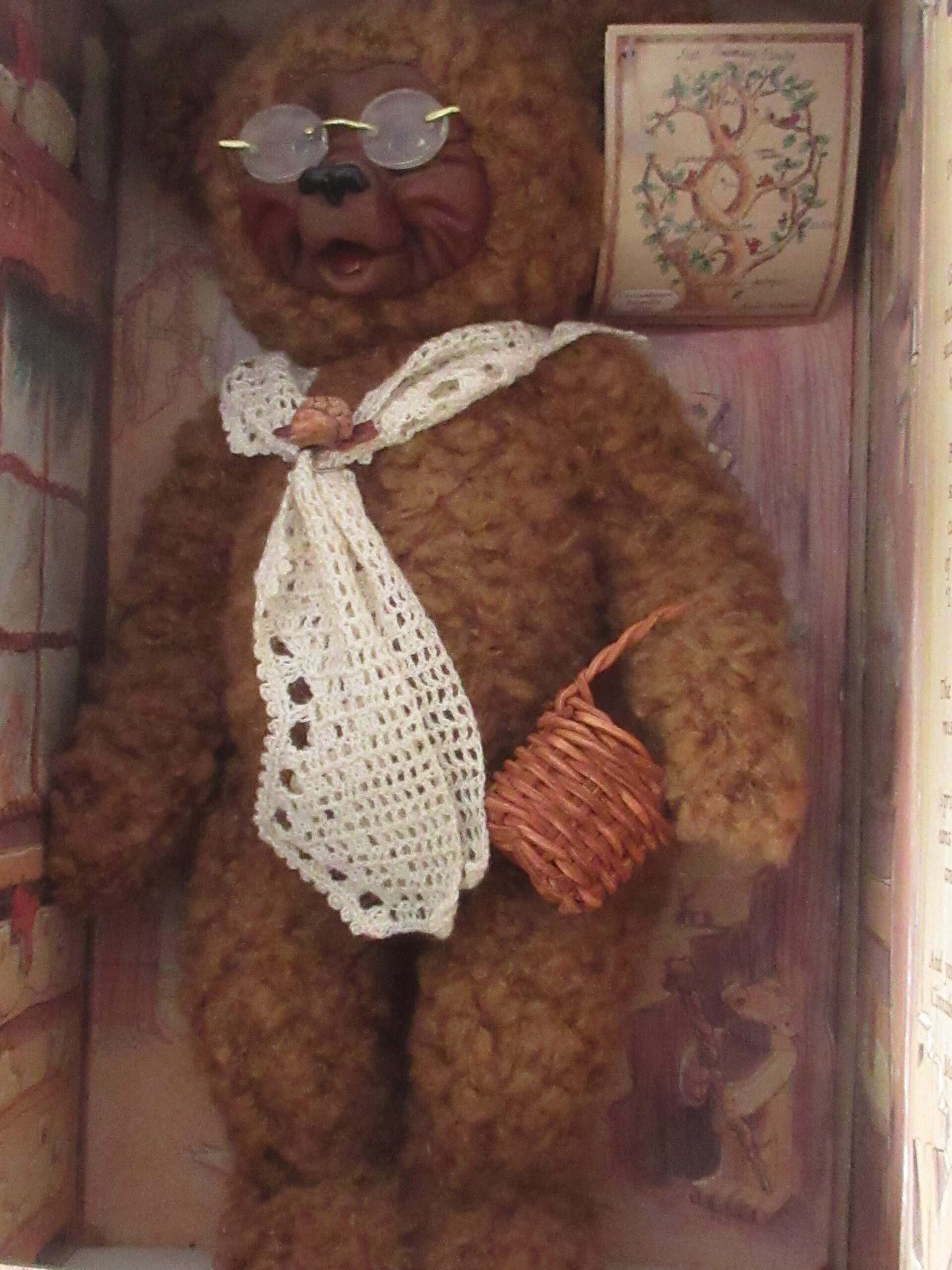 Gund Cinnabears Nana Nutmeg in Original Presentation Package - Image 2