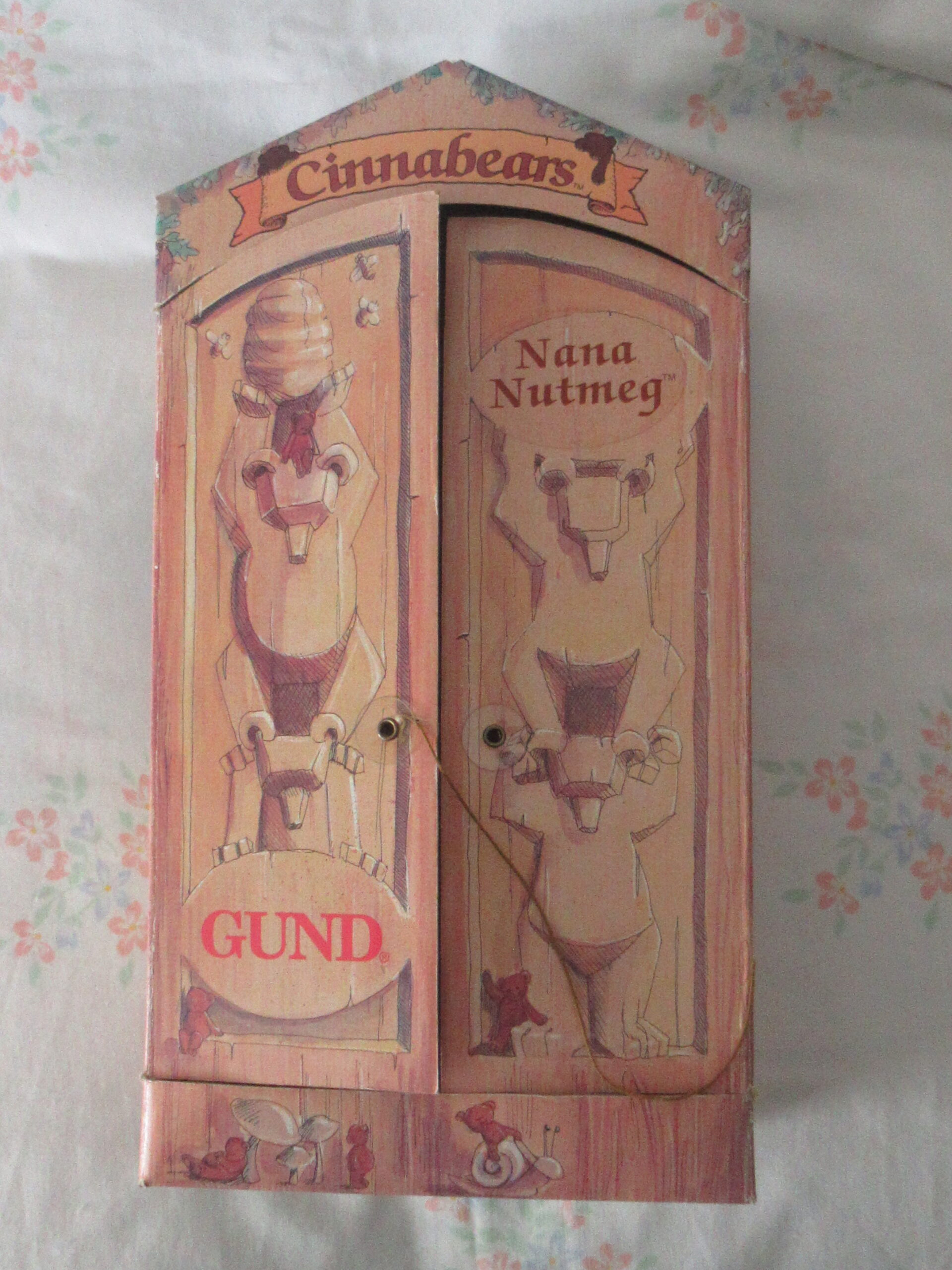Gund Cinnabears Nana Nutmeg in Original Presentation Package - Image 7