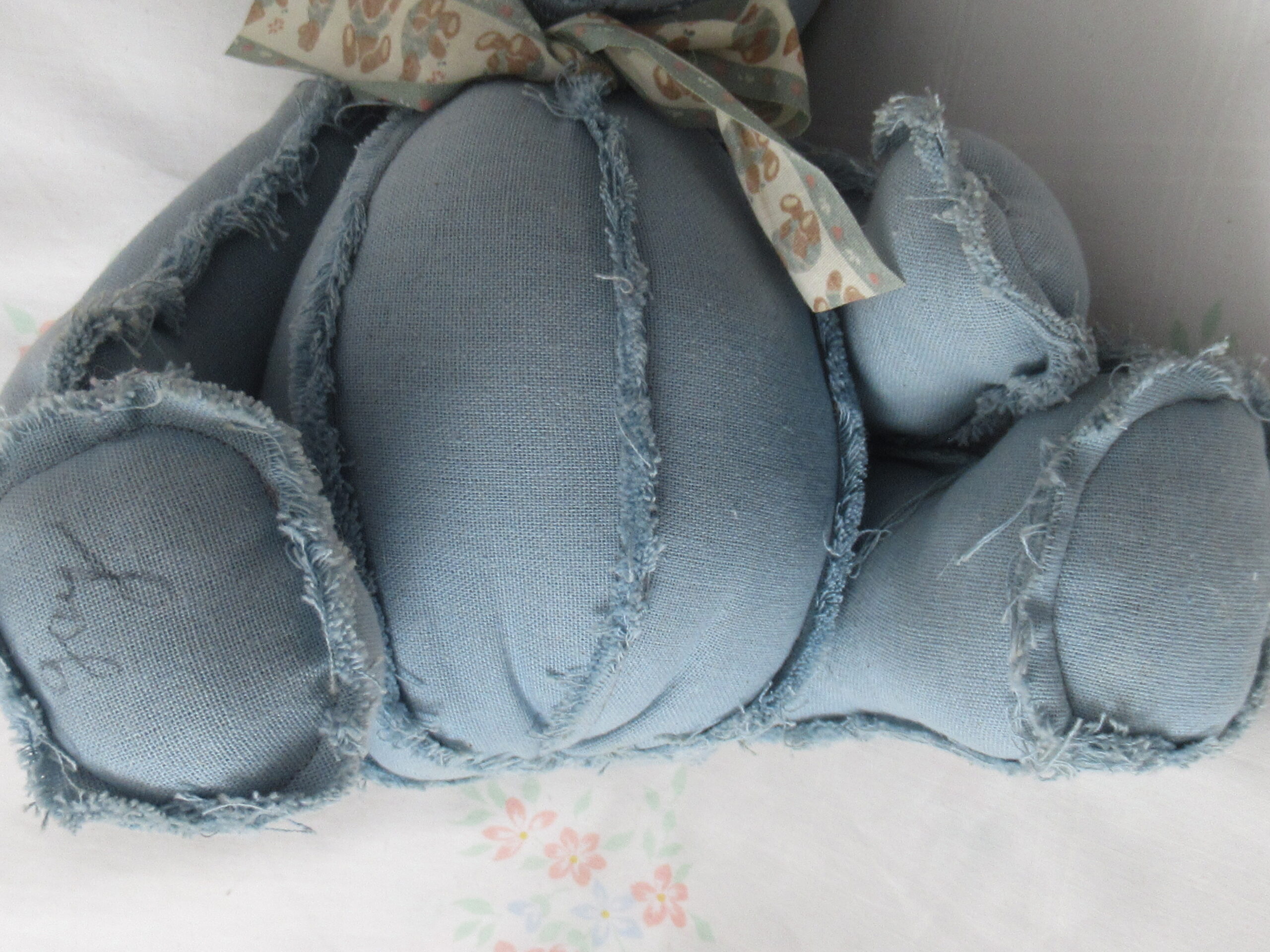 Jointed Blue Bear - Button Joints - Gay (?) - Image 5